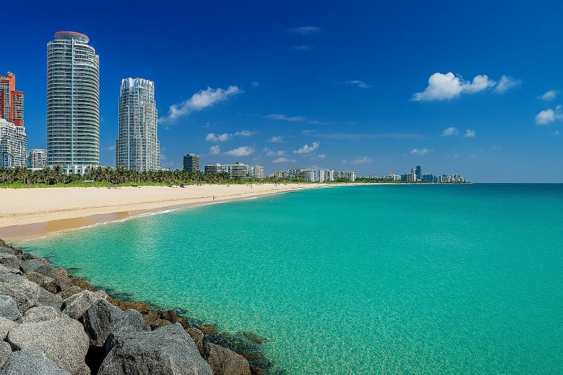 Concrete Wall Installation in Miami Beach, FL
